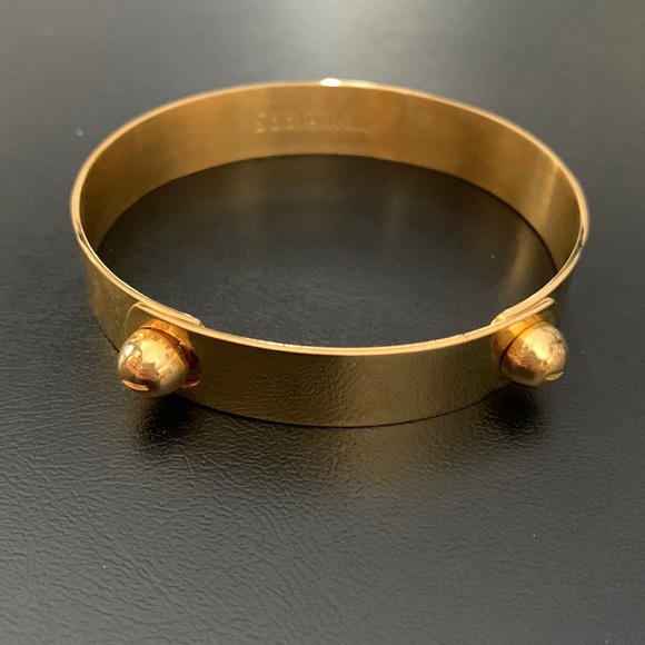 Soo Ihn Kim golden bangle - Picture 1 of 5